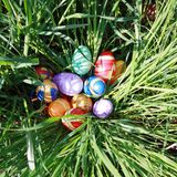 Ostereier suchen: 58 Prozent der Befragten suchen und verstecken Ostereier.