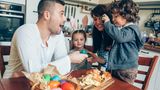 Welche Osterbräuche gibt es und wer pflegt sie noch? Statista hat 785 Menschen befragt, welche Traditionen sie an Ostern pflegen. Erkennen Sie Ihre Ostertraditionen wieder?