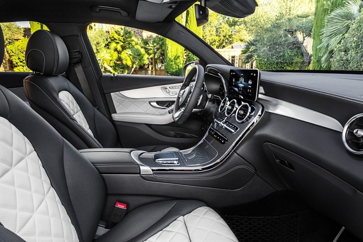 Mercedes GLC Coupé 2020 - innen kaum modifiziert