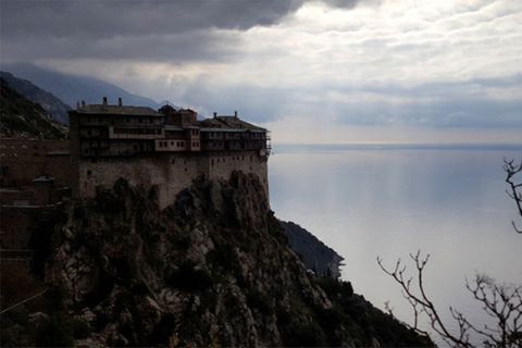 Männerberg "Mount Athos": Frauen verboten! An diesem Ort sind nicht einmal die Nutztiere weiblich – außer Katzen