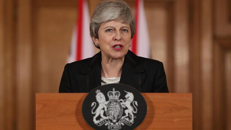 Theresa May hinter dem Rednerpult bei ihrer Brexit-Rede Mitte März 2019