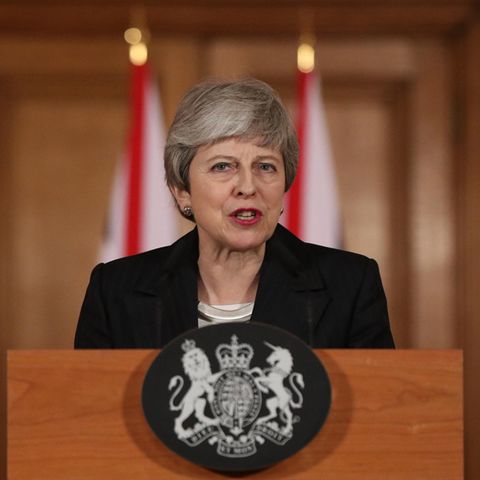 Theresa May hinter dem Rednerpult bei ihrer Brexit-Rede Mitte März 2019