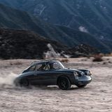 Mit weniger als einer Tonne Gewicht bleibt der AllRad auch im Gelände leichtfüssig.