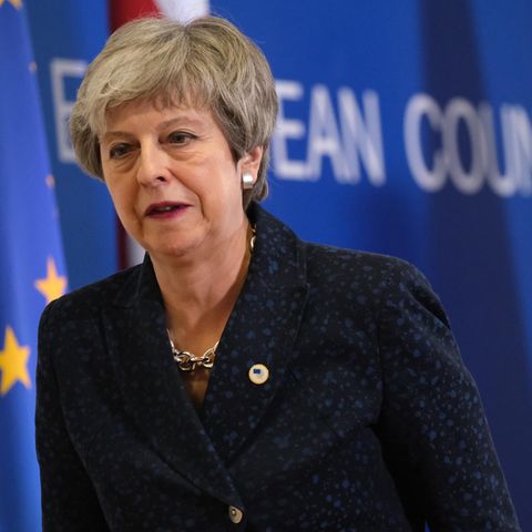 Erleichtert wirkt Theresa May nach einer Pressekonferenz in Brüssel. Die EU hat Großbritannien einen Brexit-Aufschub gewährt.