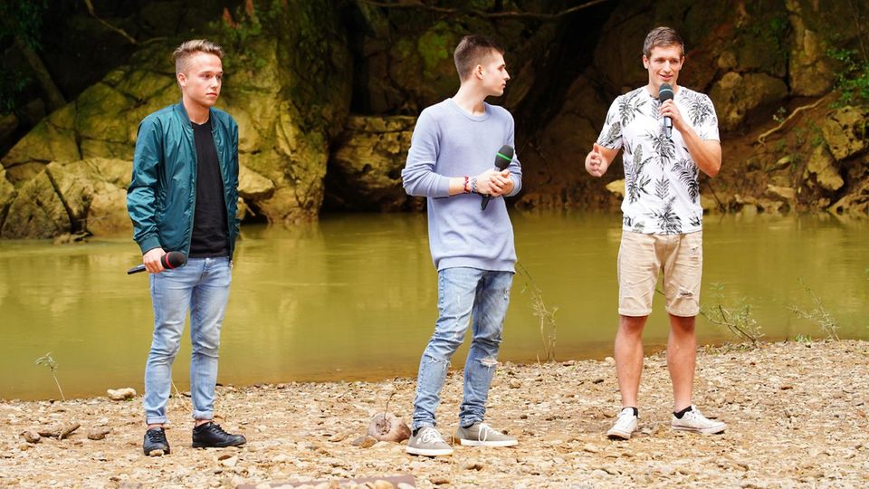 Jonas (l.), Taylor (M.) und Silvan sangen vor der Jury den Song "Der Weg"