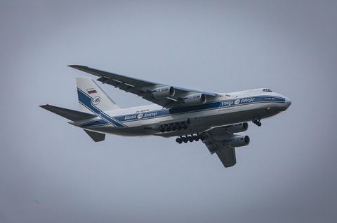 Antonov AN-124