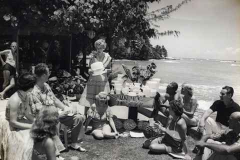 Wise perfektionierte den Kult um die Haushaltsboxen. Hier bei einer Tupper-Party am Stand von Hawaii.