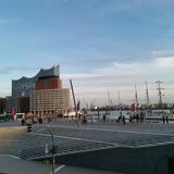 ... und mit der herkömmlichen Hauptkamera