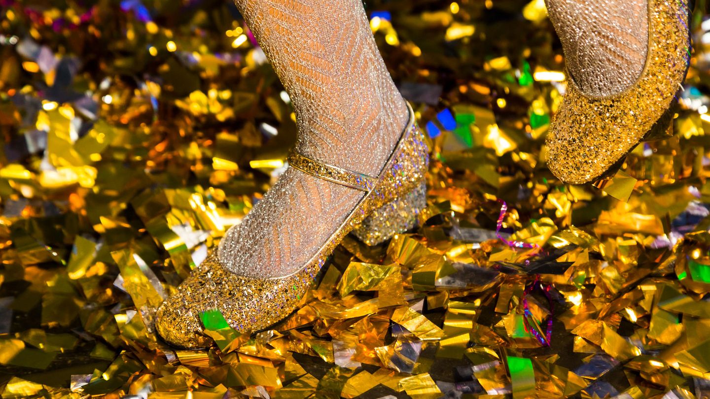 Die Feier zum fünften Jahrestag von KM20, eine High-End-Boutique für Kleidung und Accessoires in Moskau, 2014. Mehr als 100.000 Millionäre leben in der russischen Hauptstadt, die Tendenz ist steigend. Außerdem gibt es dort laut WealthInsight etwa 85 Milliardäre. In der Boutique verprassen wohl einige von ihnen gerne ihr Geld. 