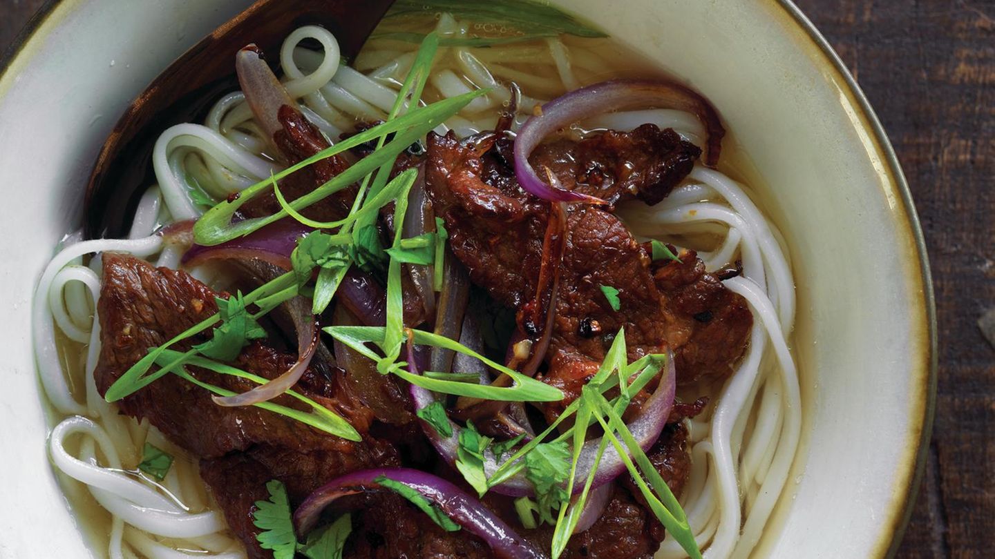 Wundersuppe: Das Geheimnis von Asiens bester Brühe: Fünf Pho-Rezepte aus Vietnam