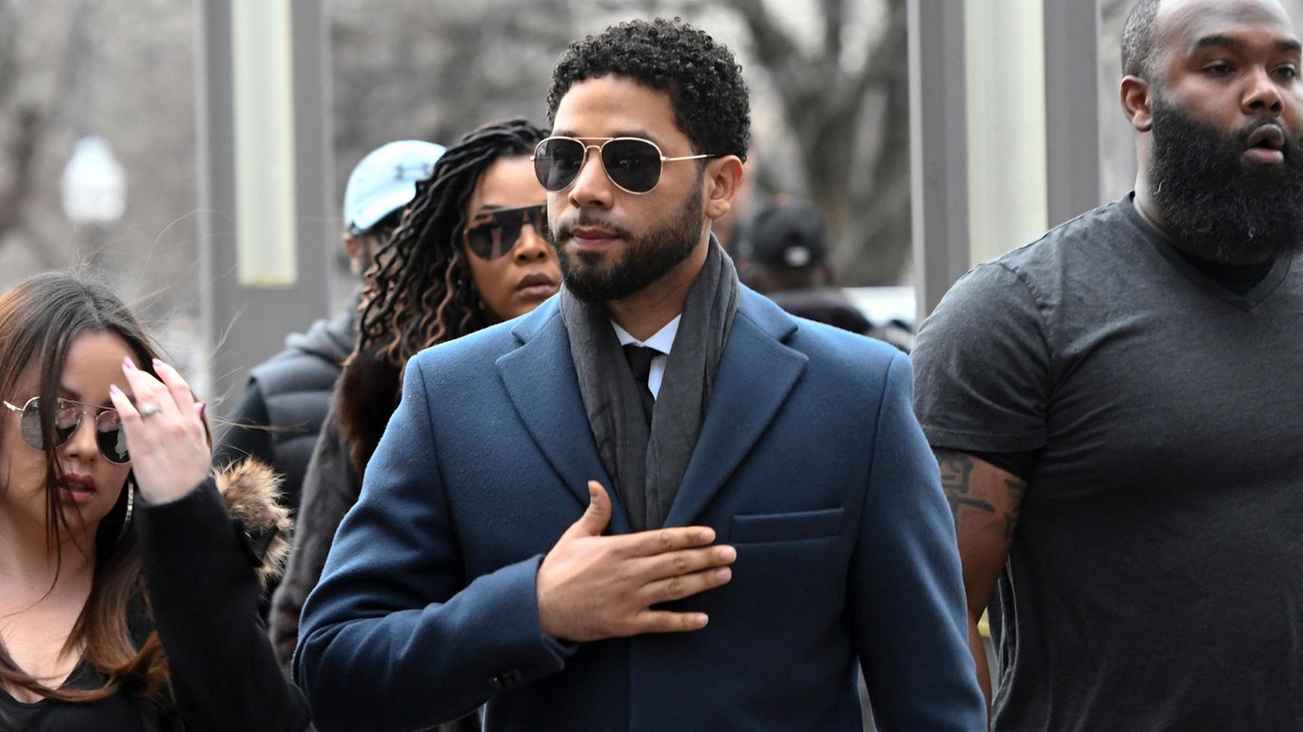 Schauspieler Jussie Smollett sieht seine Unschuld durch die fallen gelassene Anklage bestätig