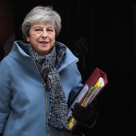Im Ringen um einen geordneten EU-Austritt ihres Landes hat Theresa May ihren Rücktritt angeboten