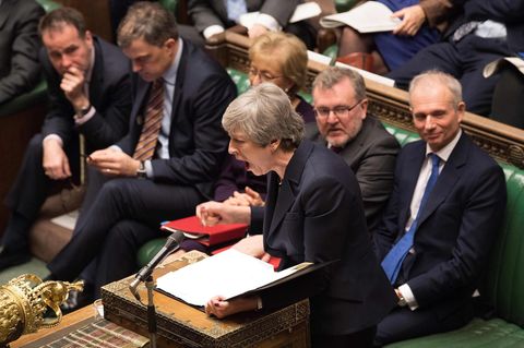 Theresa May während der Abstimmung im britischen Parlament