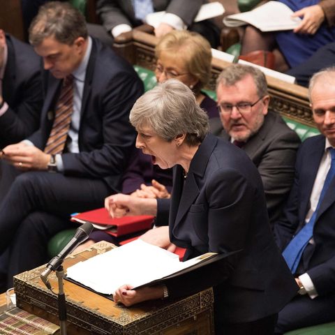 Theresa May während der Abstimmung im britischen Parlament