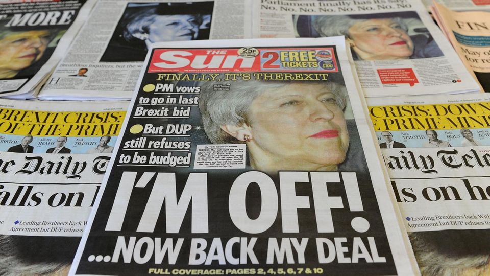 Theresa May - Zeitungen zu ihrem Rücktrittsangebot und den Brexit-Deal