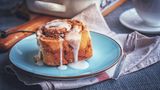 Krebsrisiko: eine Zimtschnecke mit Zuckerguss