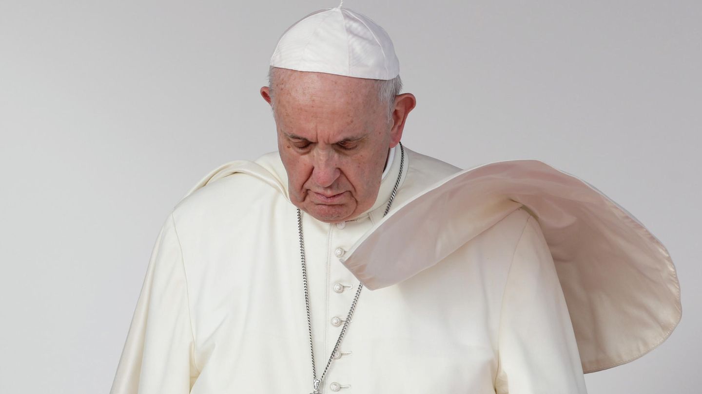 Im Kampf gegen Gewalt und sexuellen Missbrauch in der katholischen Kirche hat Papst Franziskus ein Gesetz für den Vatikanstaat erlassen