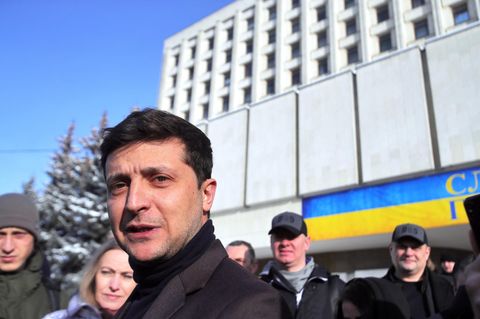 Ukraine-Wahl: Schauspieler Selenski liegt bei Präsidentenwahl vorn