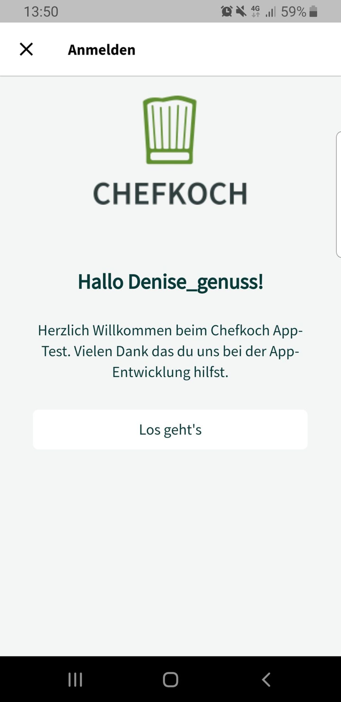 Zuerst muss man sich mit einem Benutzernamen anmelden. Die Anmeldung erfolgt über Facebook, Google oder einer anderen Email-Adresse.