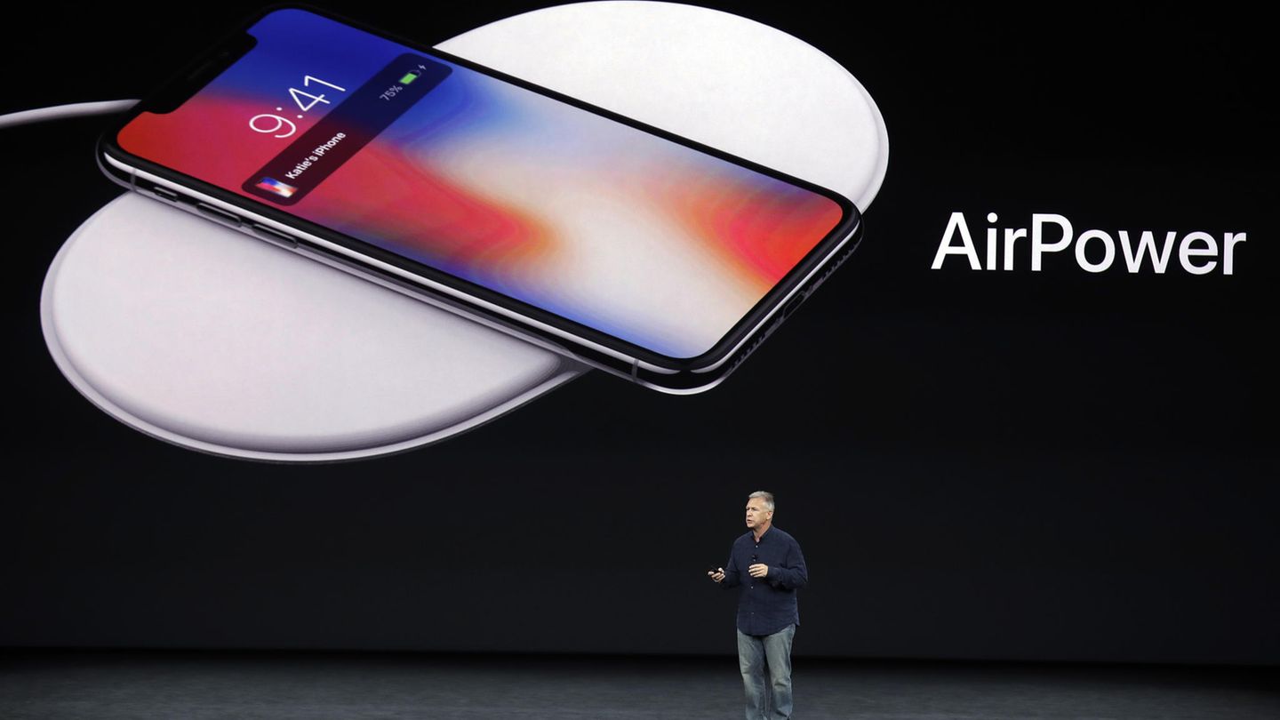 Gemeinsam mit iPhone X und iPhone 8 kündigte Apple am 12. September 2017 auch AirPower an