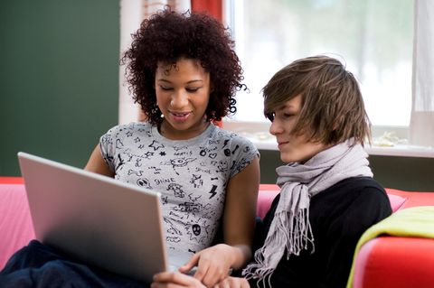 Peinliche Statusnachrichten und Gruppen bei ICQ, MSN und SchülerVZ