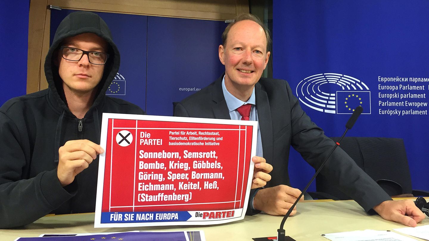 Martin Sonneborn rief "Die Partei" ins Leben Martin Sonneborn auf einer Pressekonferenz