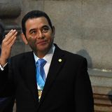Jimmy Morales frühere Karriere als Komiker ist mittlerweile Geschichte. Doch der Politiker wurde der Bevölkerung Guatemalas eigentlich als Komiker in der Fernsehserie "Moralejas" bekannt. 2011 schloss er sich der "Frente de Convergencia Nacional" an und arbeitete sich schnell hoch. Seit 2016 ist er hauptberuflich Präsident Guatemalas, residiert als Staatsoberhaupt im Präsidentenpalast von Guatemala-City und fährt einen konservativen Kurs gegen Abtreibung und für die Todesstrafe.