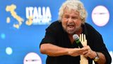 Beppe Grillo auf einer Wahlkampfveranstaltung