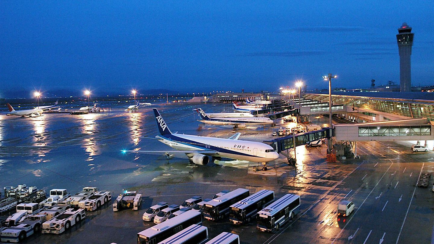 Platz 6: Nagoya (NGO), Japan  Der auf einer künstlichen Insel gebaute Flughafen von Nagoya wird auch Centrair genannt. Von hier aus gibt es unter anderem Nonstop-Verbindungen mit Lufthansa nach Frankfurt und mit Finnair nach Helsinki.