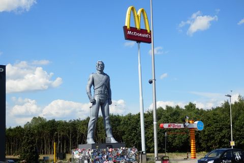 Das Michael-Jackson-Standbild im niederländischen Best