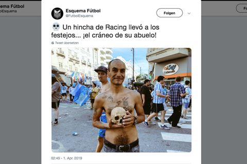 Fan von Racing Club mit dem Schädel seines Großvaters