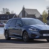 Der Ford Mondeo Hybrid als ST Line