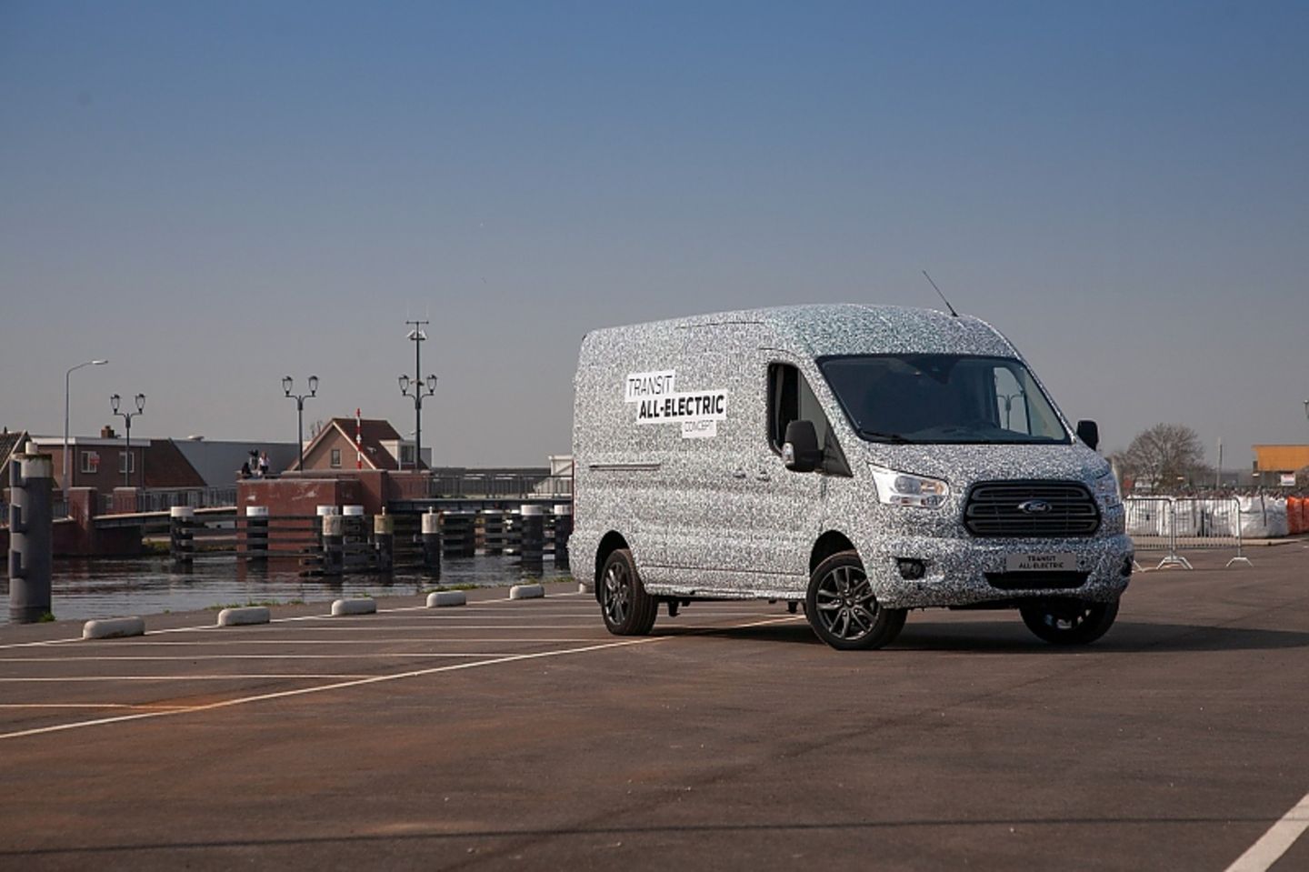 Es wird einen vollelektrischen Ford Transit geben
