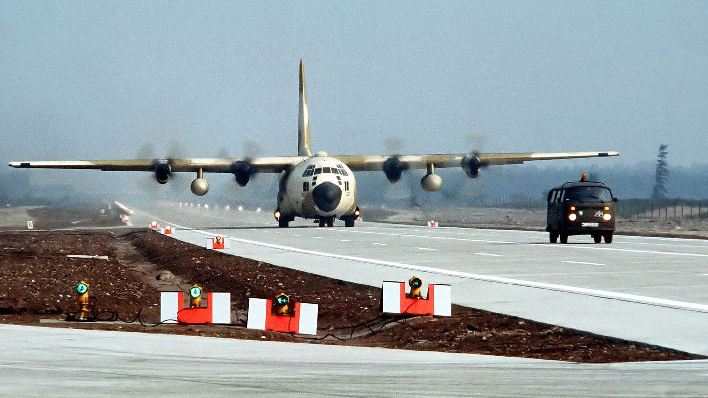 Die Notlandeplätze kamen im Rahmen von Nato-Manövern wie "Highway 84" zum Einsatz, der Ernstfall trat glücklicherweise nie ein.