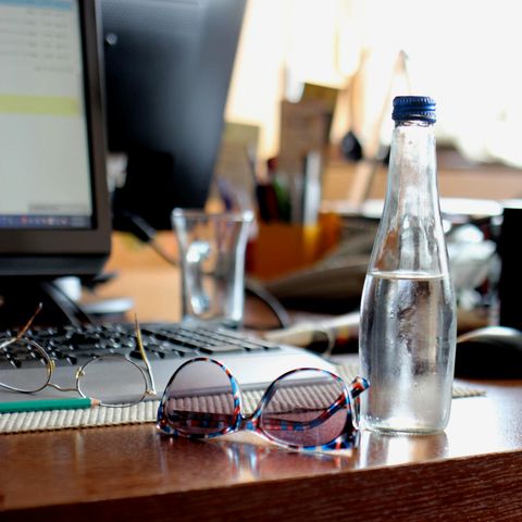 Rätselhafter Fall: Vom Essen im Büro wurde ihr schlecht - hat ihr Kollege sie vorsätzlich über Wochen vergiftet?
