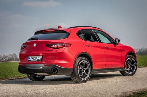 Alfa Romeo Stelvio 2.2 Diesel Q4 - 4,69 Meter lang