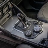 Alfa Romeo Stelvio 2.2 Diesel Q4 - serienmäßig mit Achtgang-Automatik