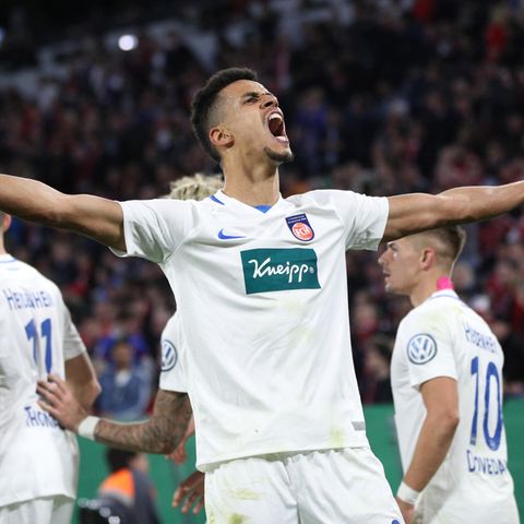 FC Bayern - FC Heidenheim 5:4 - Robert Glatzel jubelt im Pokal-Spiel