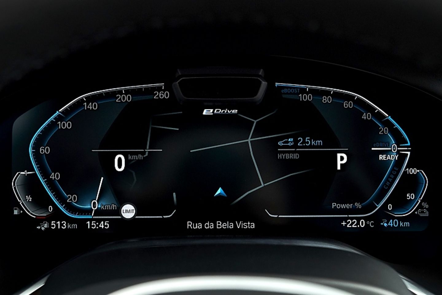 BMW 745 Le xDrive - die Instrumente sind identisch mit kleineren BMW-Baureihen