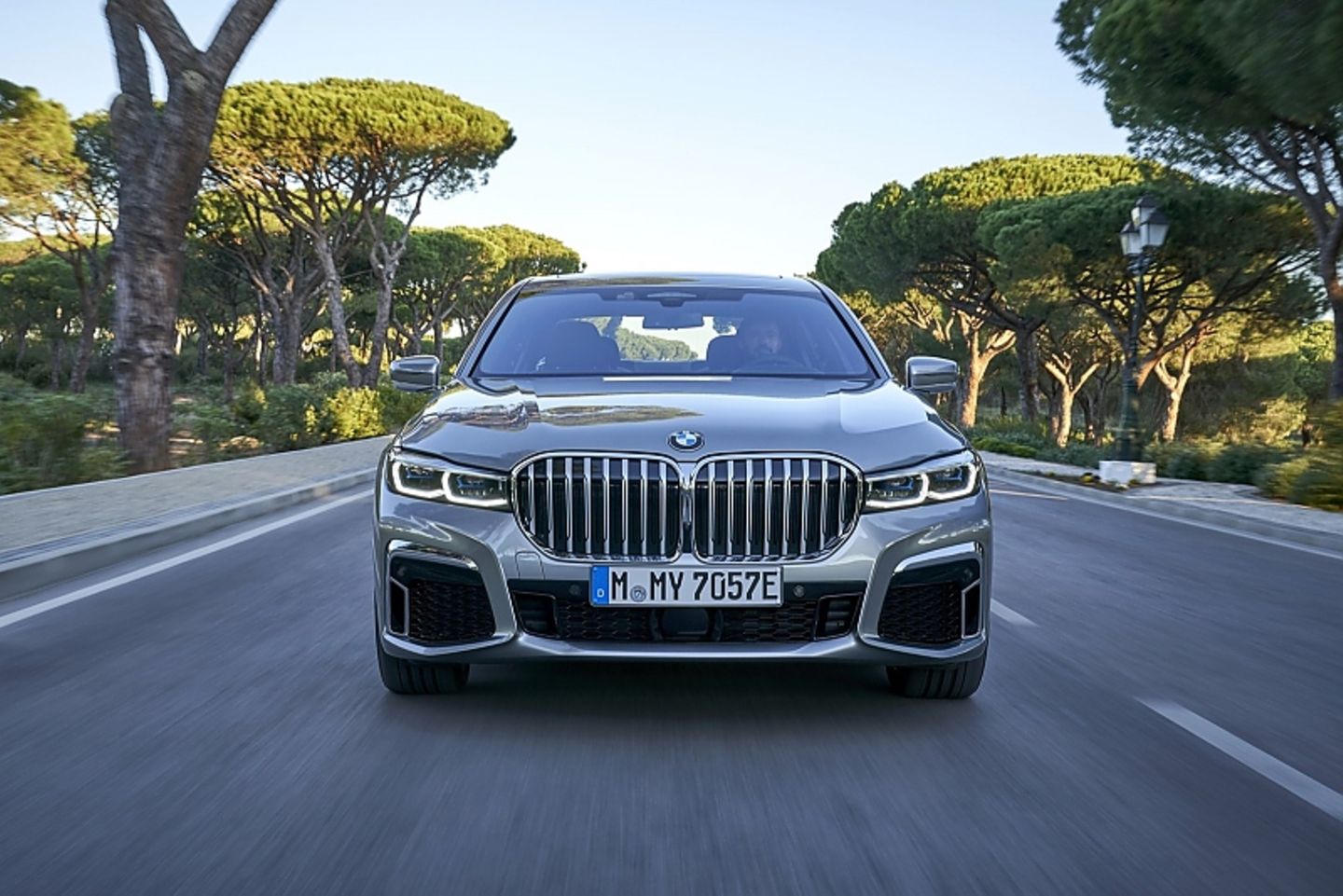 BMW 745 Le xDrive