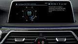 BMW 745 Le xDrive - hier wird der Ladezustand angezeigt