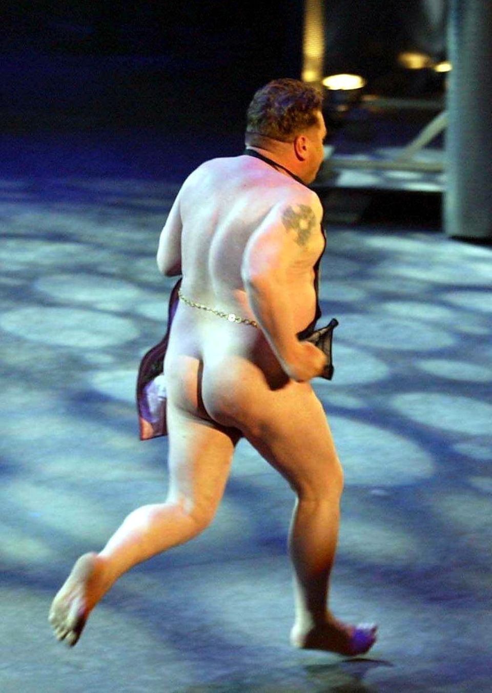 Schauspieler Armin Rohde im März 2003 als Nacktflitzer bei "Wetten, dass...?"