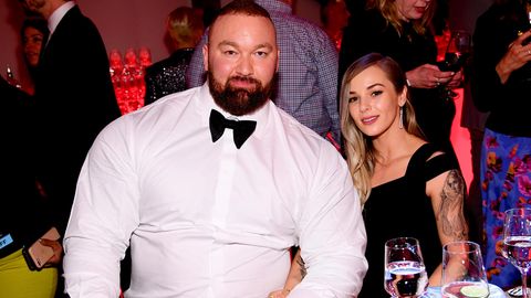 Hafþór Júlíus Björnsson und seine Frau Kelsey Henson