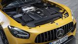 Der Mercedes AMG GT S Roadster hat 384 kW / 522 PS