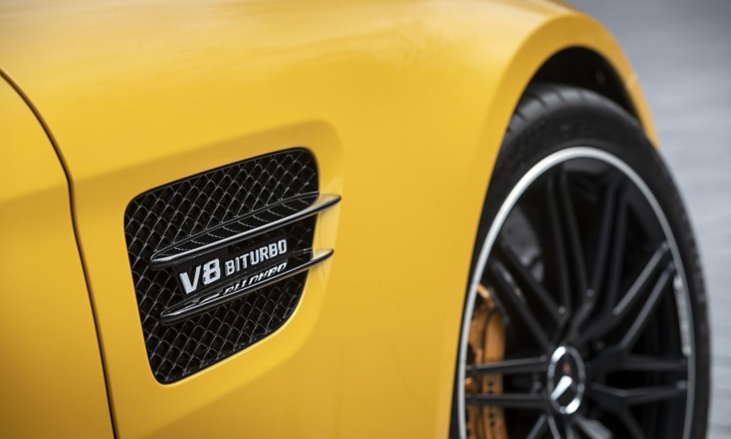 Der V8-Biturbo macht aus seinem Temperament keinen Hehl