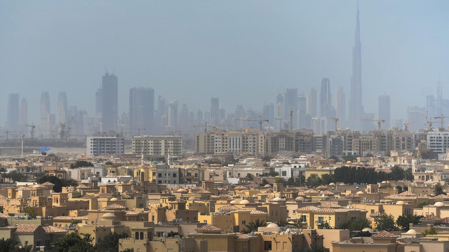 In Dubai drohen für beleidigende Kommentare im Netz Haftstrafen 