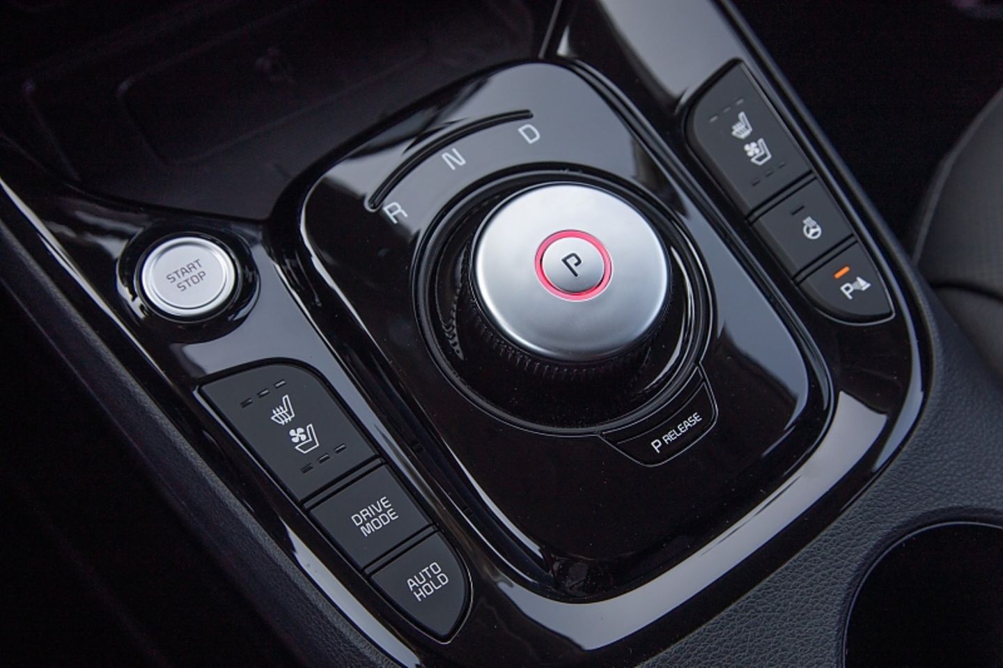 Der Automatik-Drehhebel ist vom e-Niro bekannt