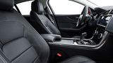 Ledersitze sind Serie im Jaguar XE