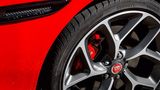 Der Jaguar XE verfügt über kräftige Bremsen