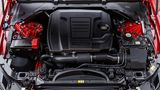 Der Motor im Jaguar XE P300 liefert 300 PS